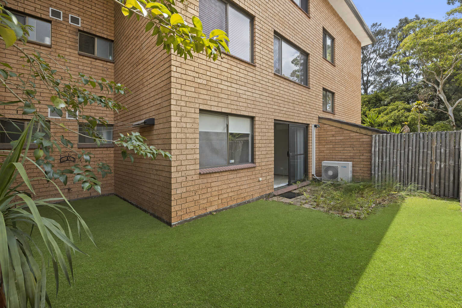 2/87 Flora Street Sutherland