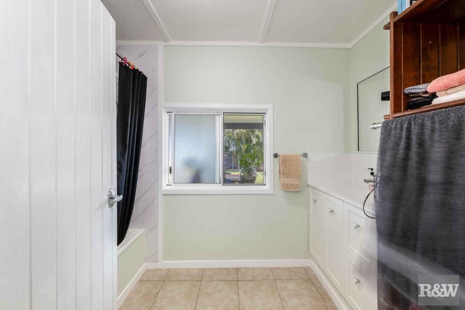 47 Gibsons Road Burnett Heads