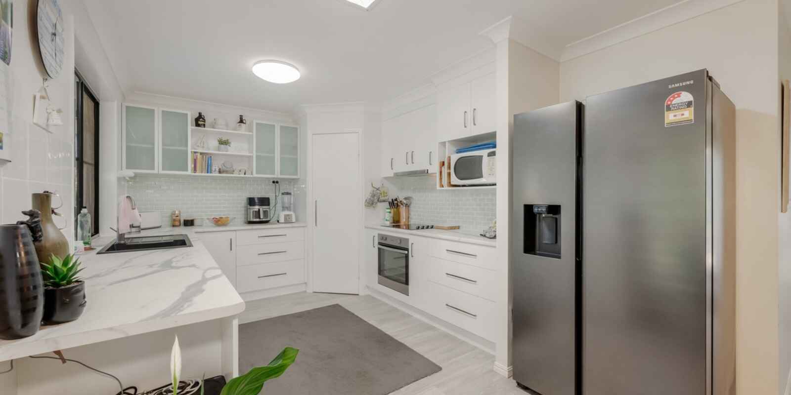 19 McCallum Close Coral Cove