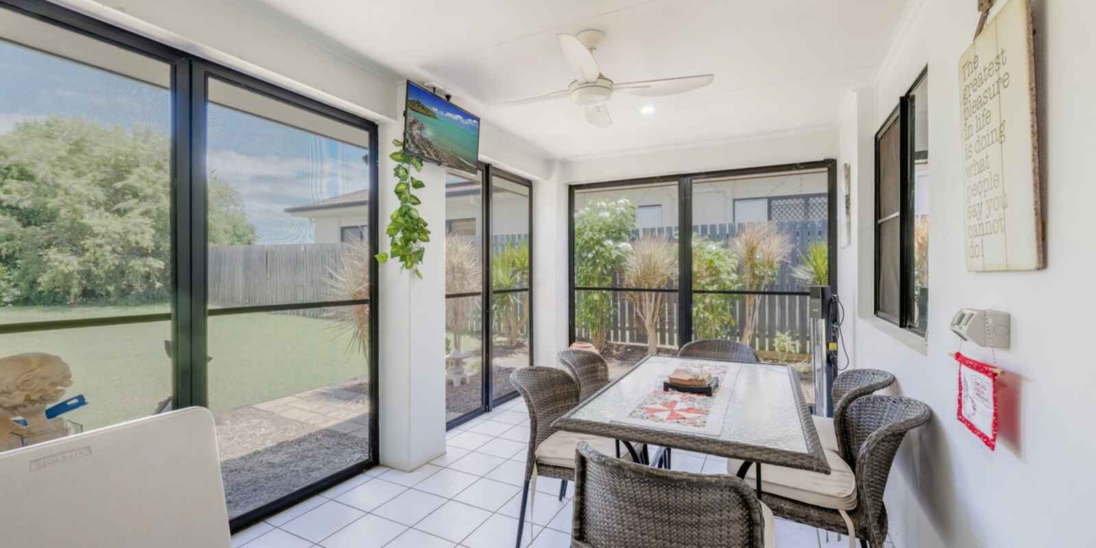 19 McCallum Close Coral Cove