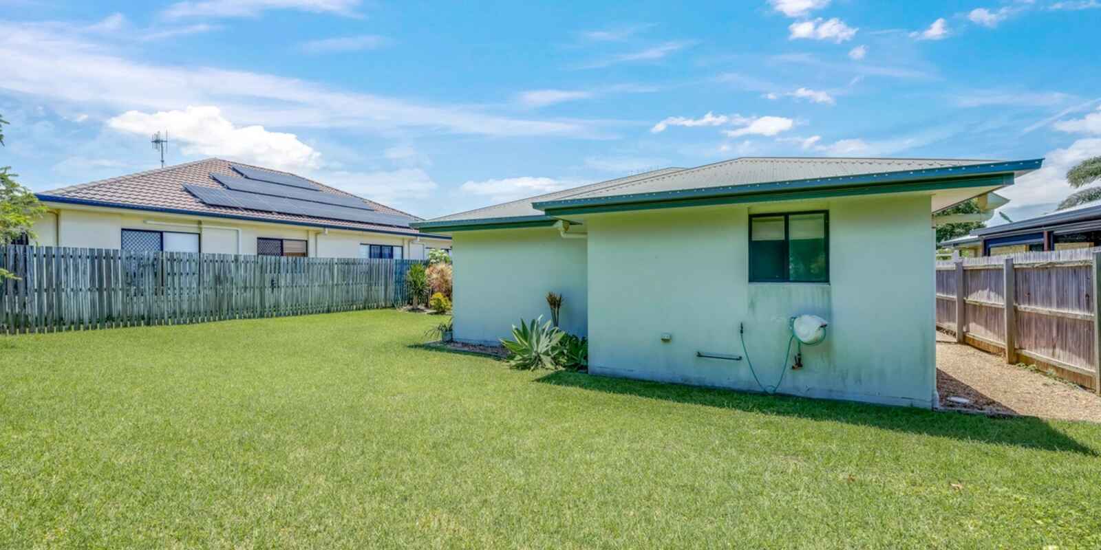 19 McCallum Close Coral Cove