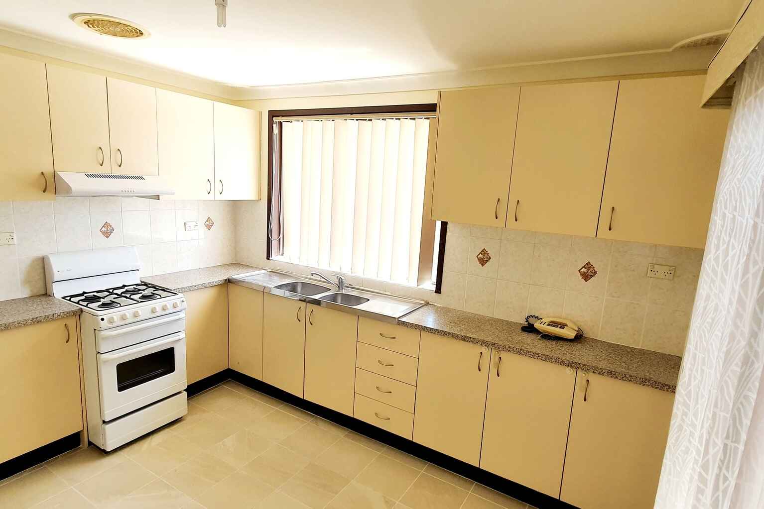 20 Chaucer Street Wetherill Park