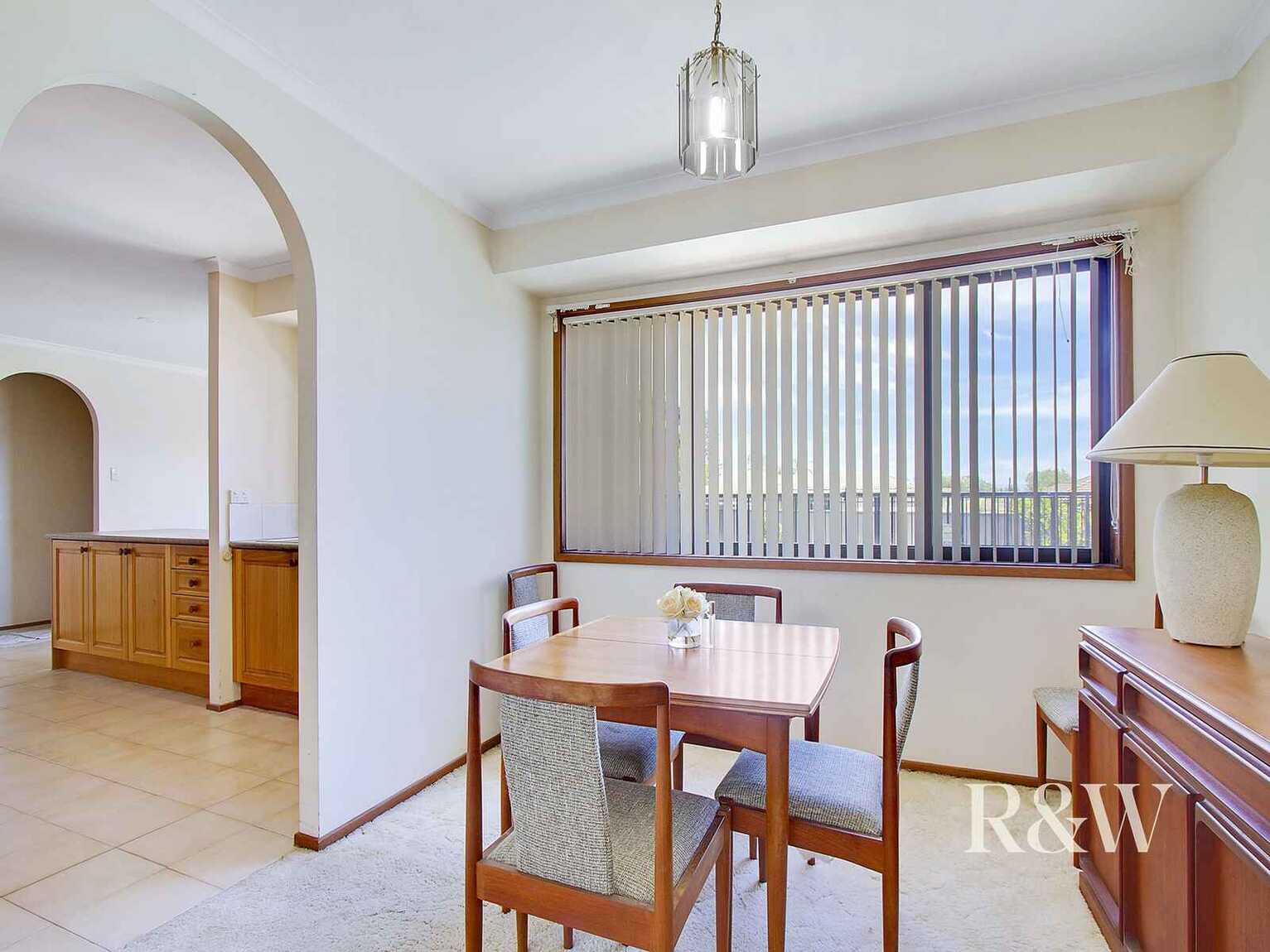 17 Eucumbene Place St Clair