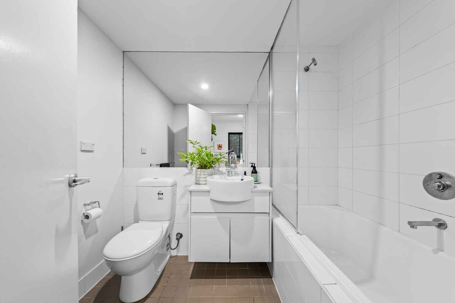 C202/5  Hunter Street Waterloo