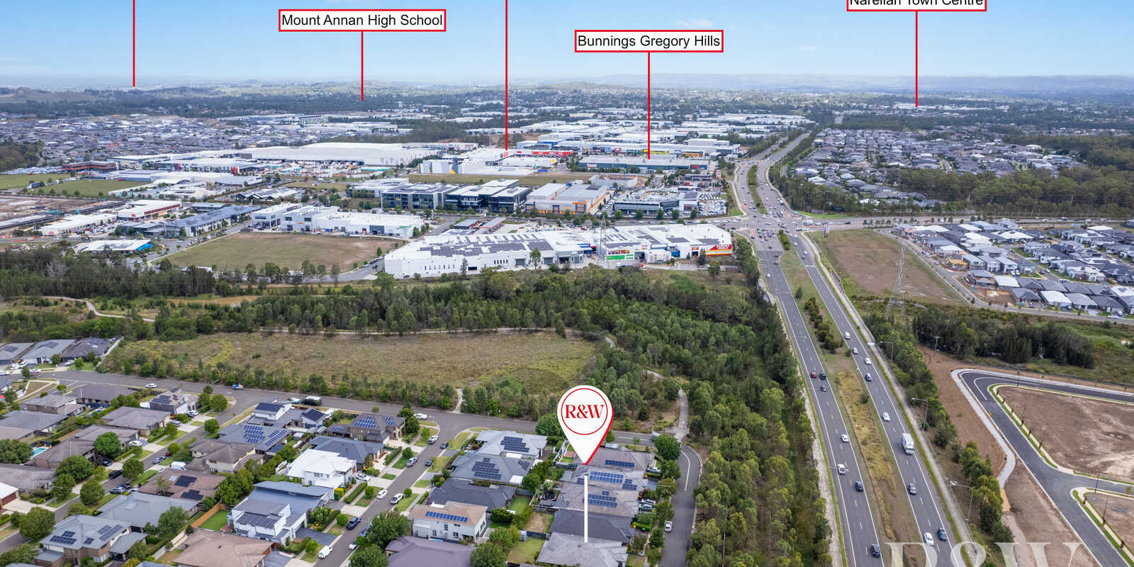 29 CLOVERHILL CRESCENT Gledswood Hills