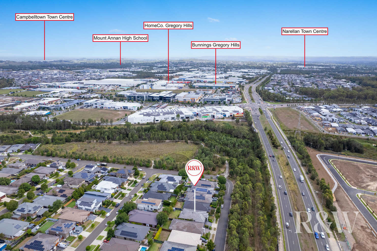 29 CLOVERHILL CRESCENT Gledswood Hills