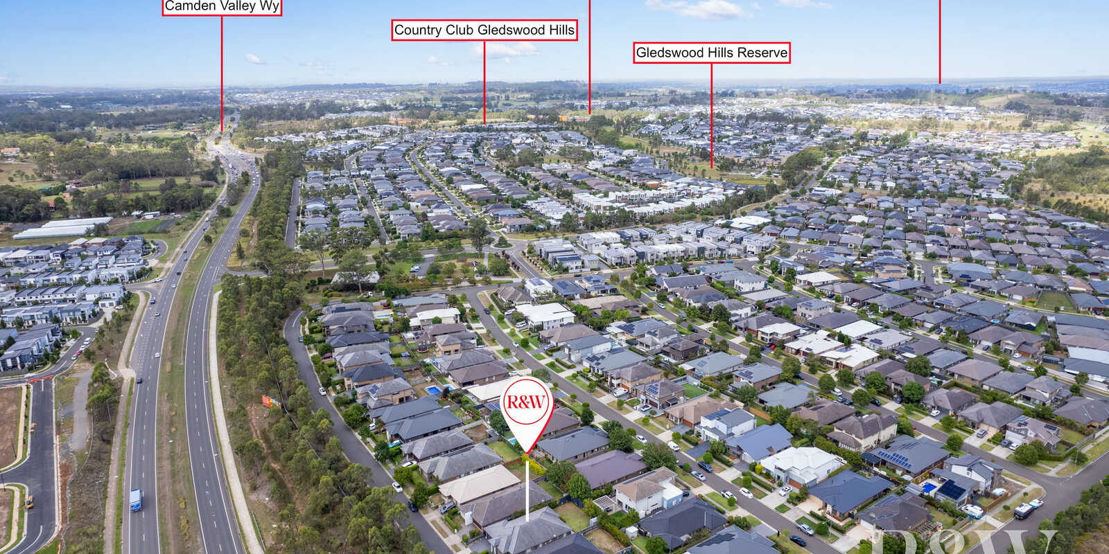 29 CLOVERHILL CRESCENT Gledswood Hills