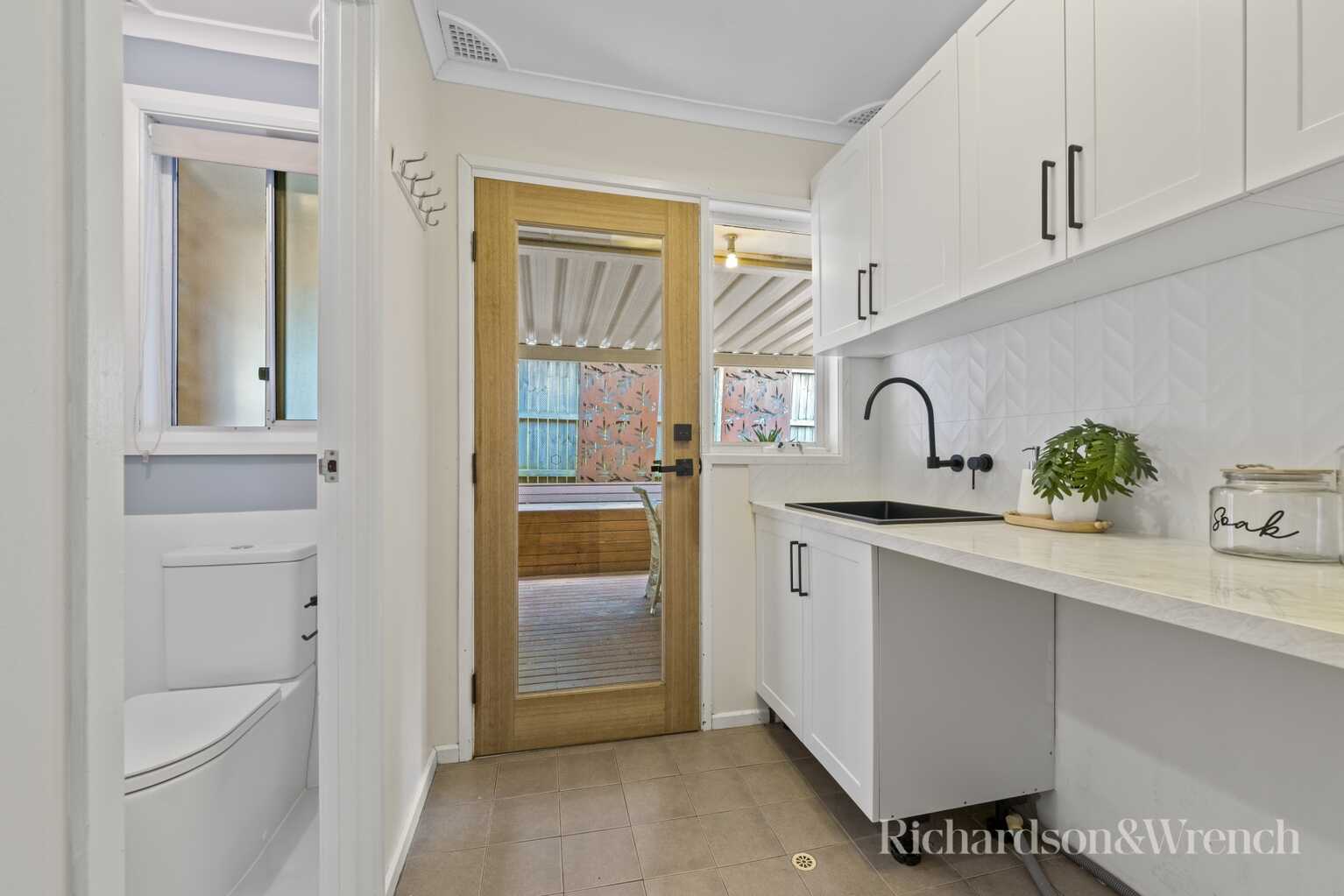 22 Warrawilla Road Wyoming