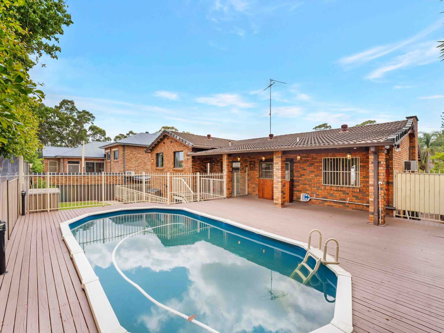 2 Barron Place Bossley Park 2 Barron Place Bossley Park