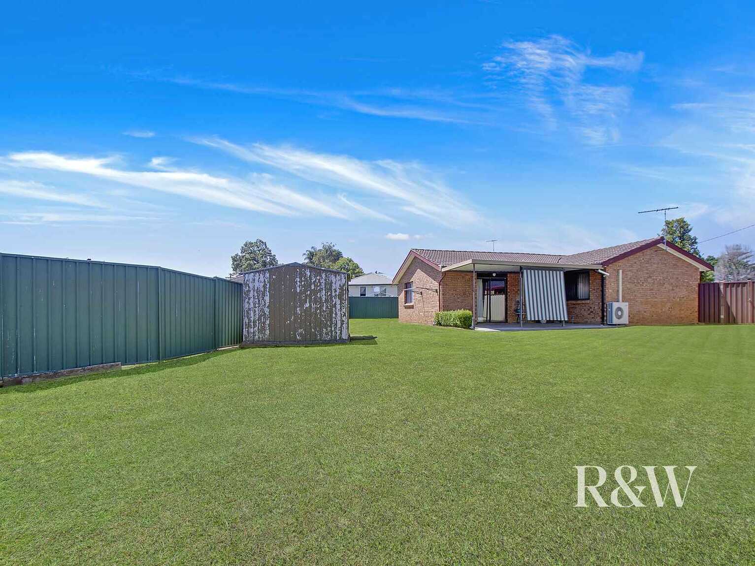 9 Dawn Close Lurnea 9 Dawn Close Lurnea