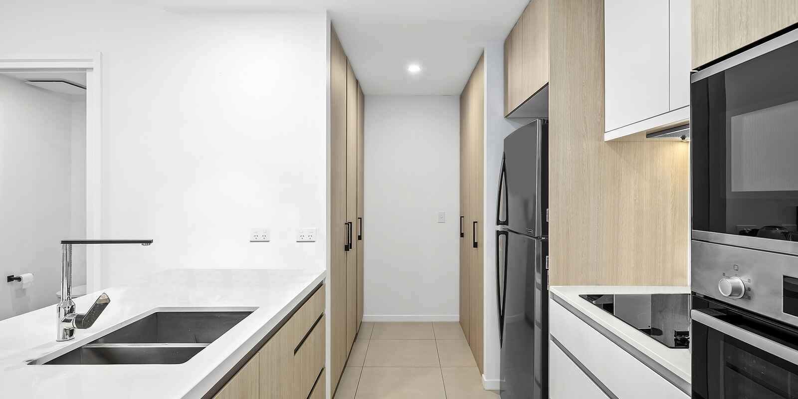 506/8 Zillah Street Stones Corner