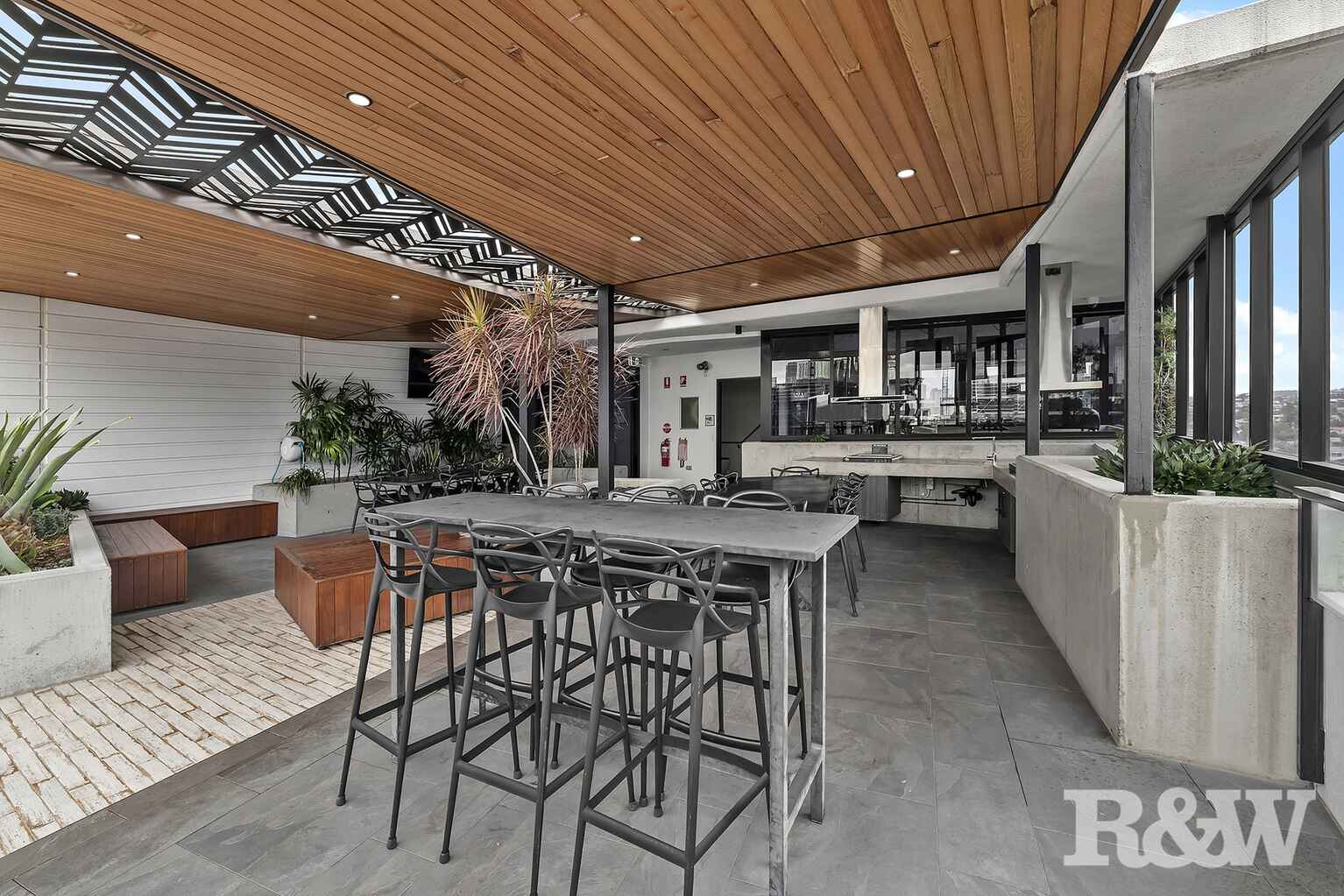 506/8 Zillah Street Stones Corner