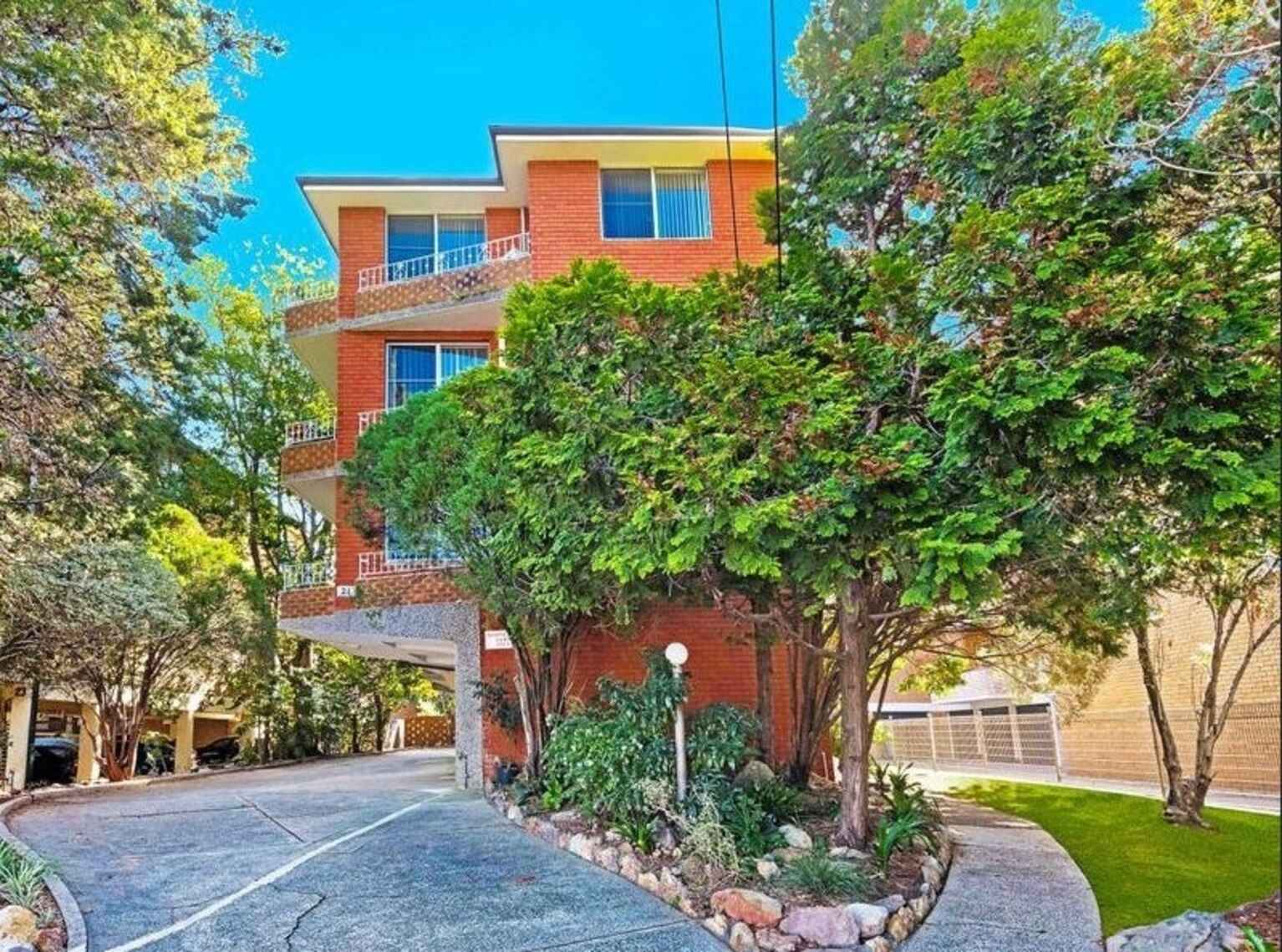  Gladesville
