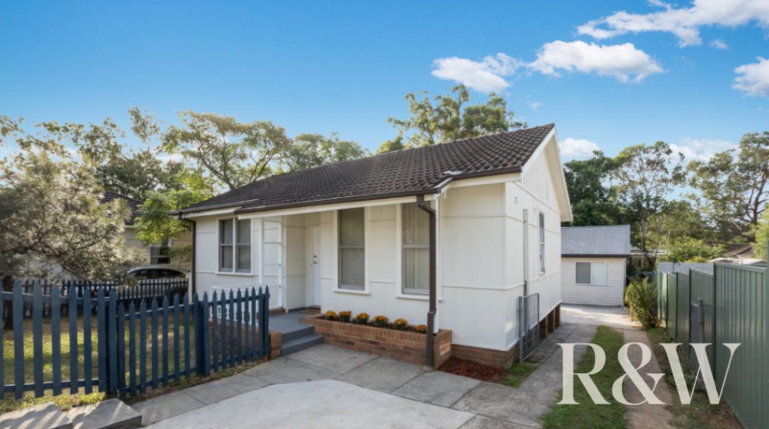 27 Moffat Drive Lalor Park