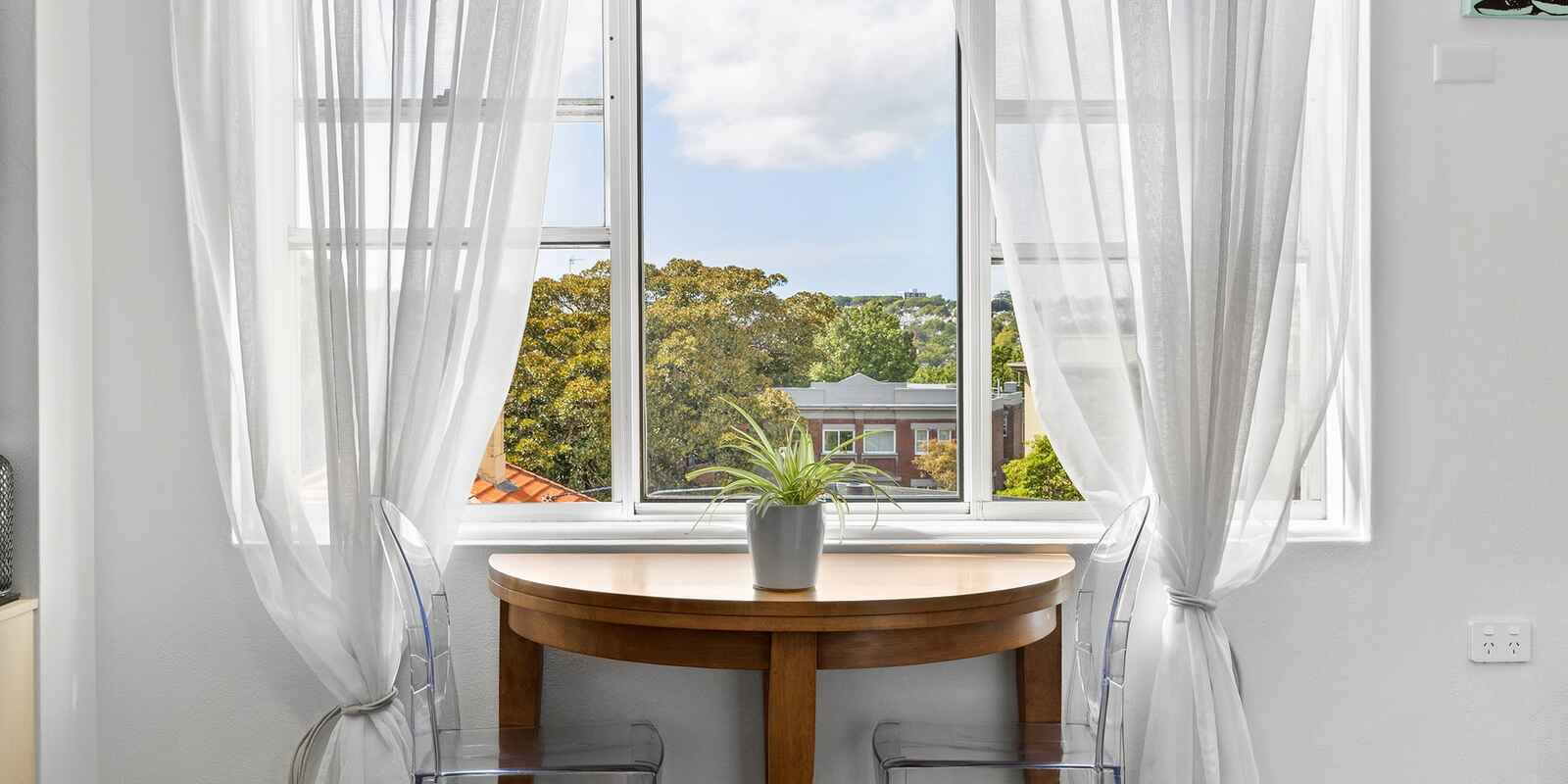 74/27 Ithaca Road Elizabeth Bay