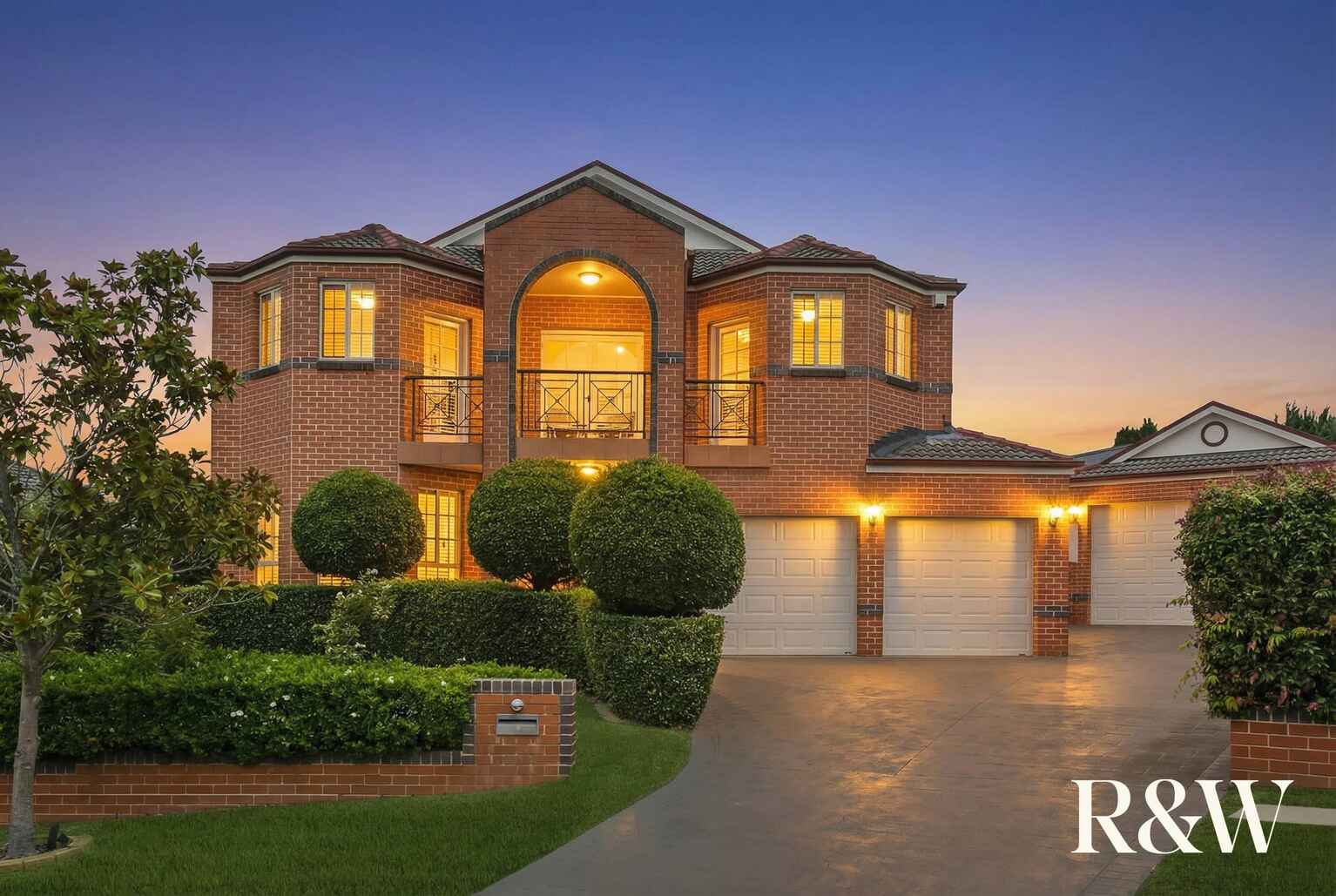 33 LORD CASTLEREAGH CIRCUIT Macquarie Links 33 LORD CASTLEREAGH CIRCUIT Macquarie Links