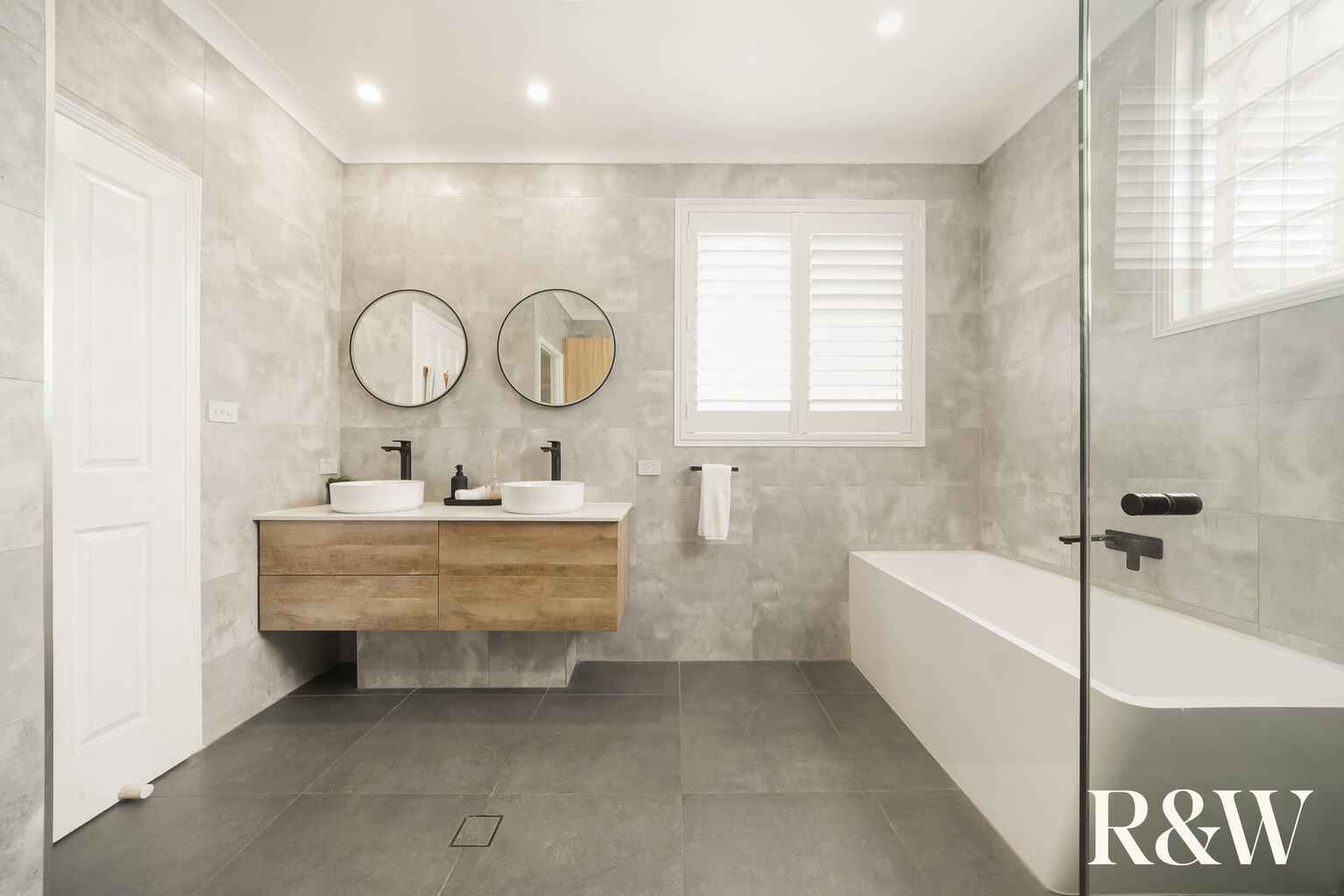 33 LORD CASTLEREAGH CIRCUIT Macquarie Links 33 LORD CASTLEREAGH CIRCUIT Macquarie Links