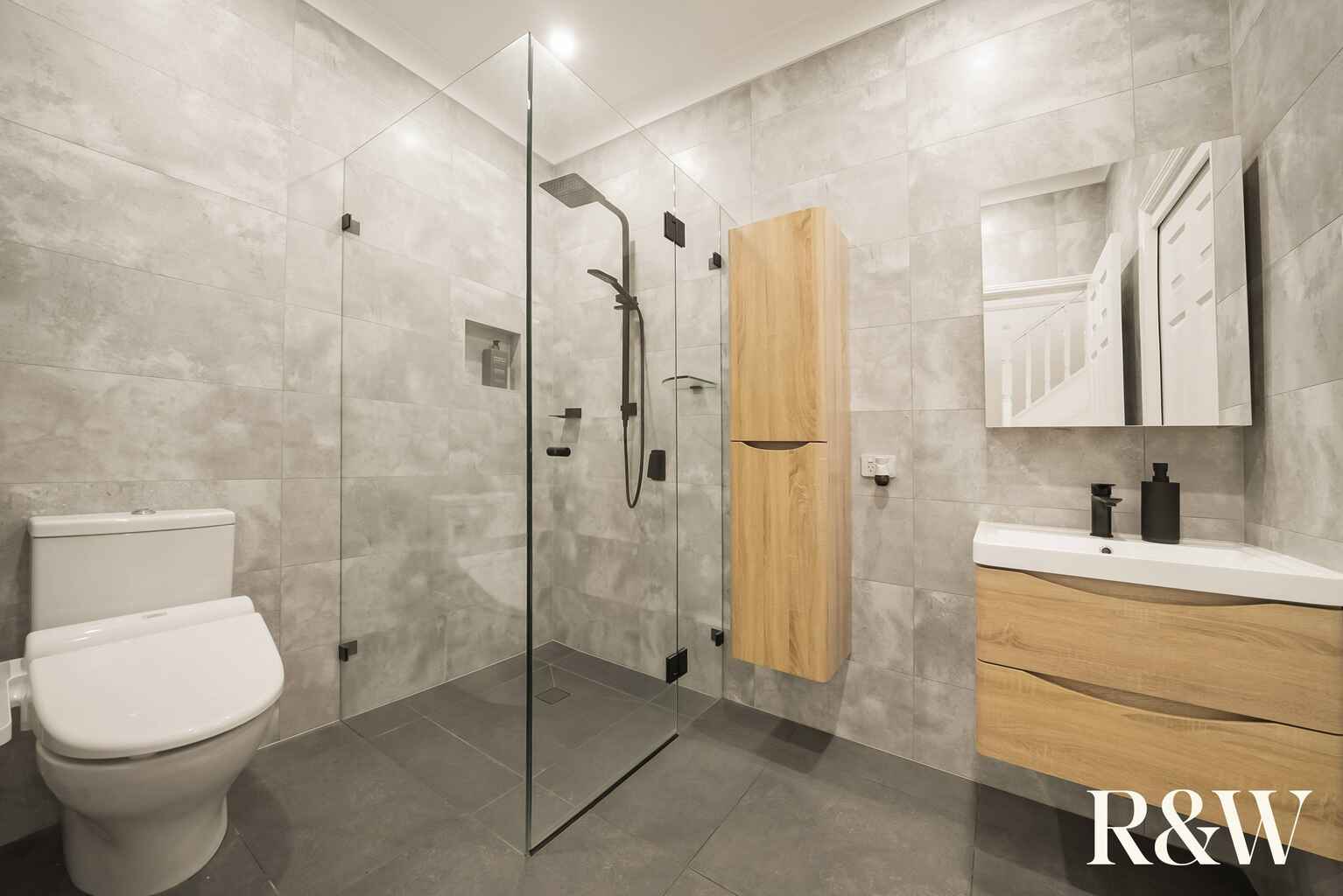 33 LORD CASTLEREAGH CIRCUIT Macquarie Links 33 LORD CASTLEREAGH CIRCUIT Macquarie Links