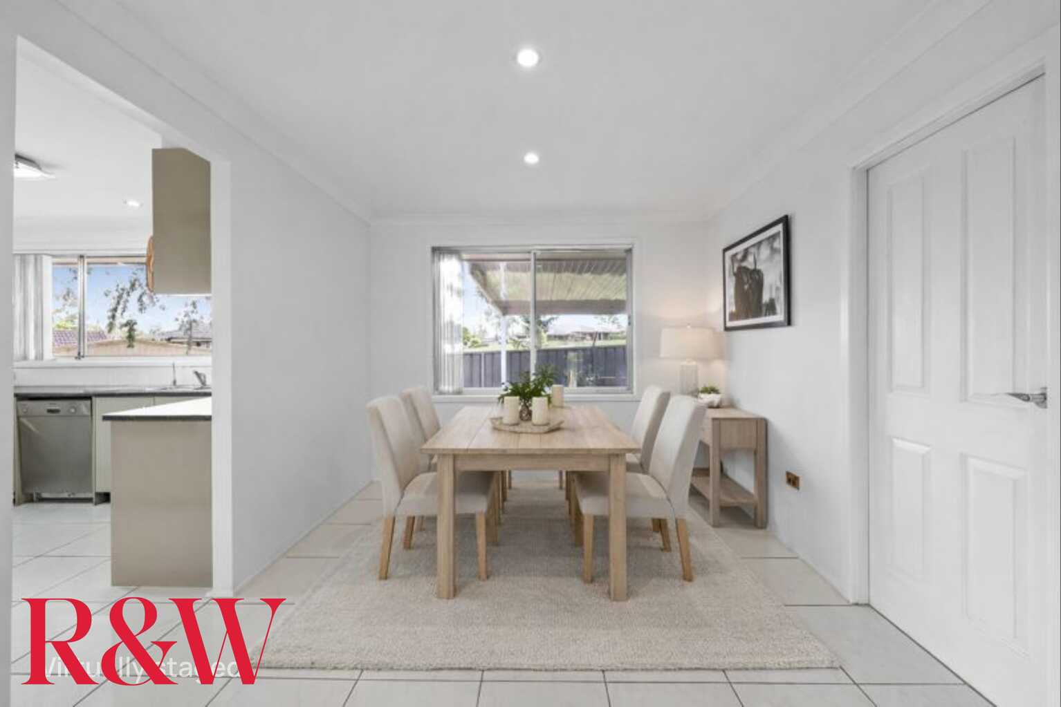 8 Swallow Place Ingleburn 8 Swallow Place Ingleburn