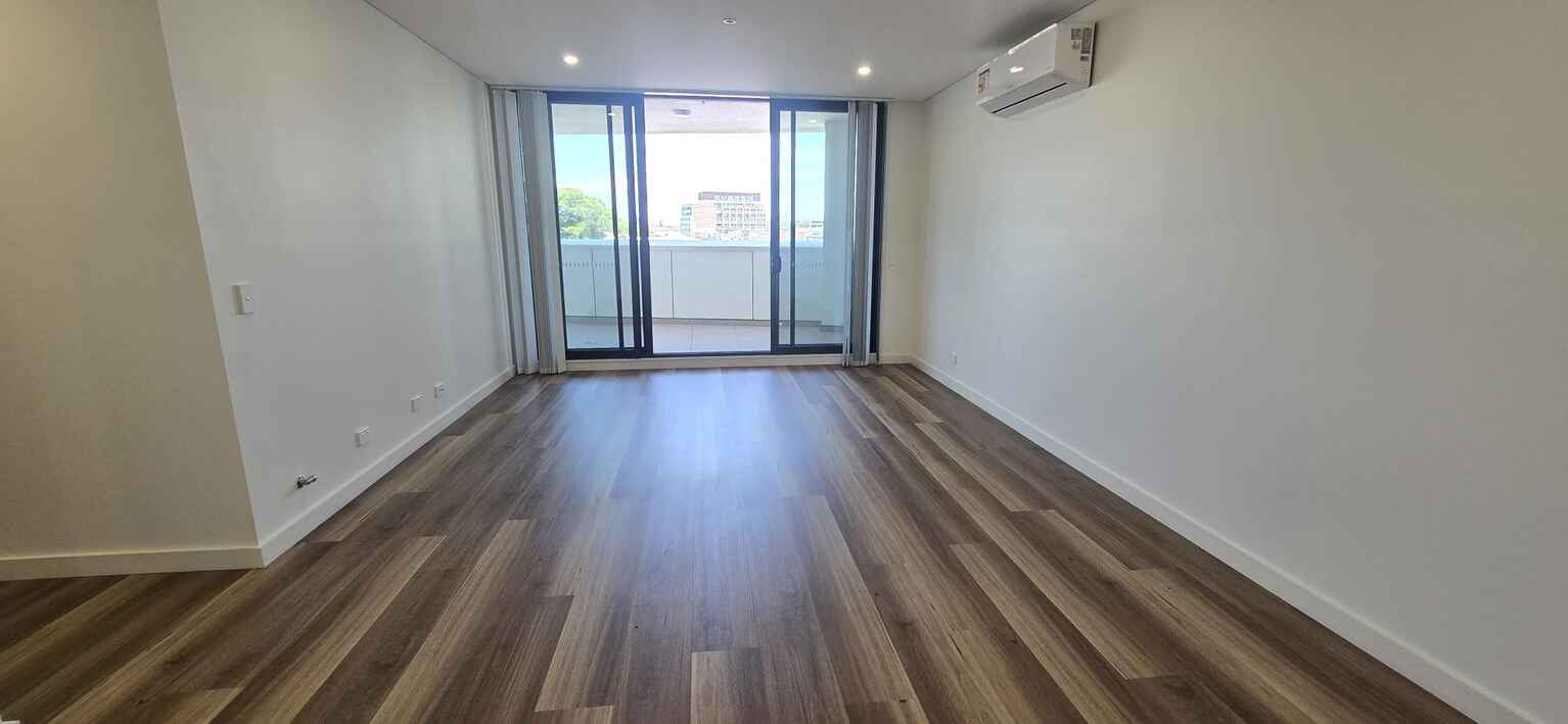 A1003/8 The Crescent Fairfield