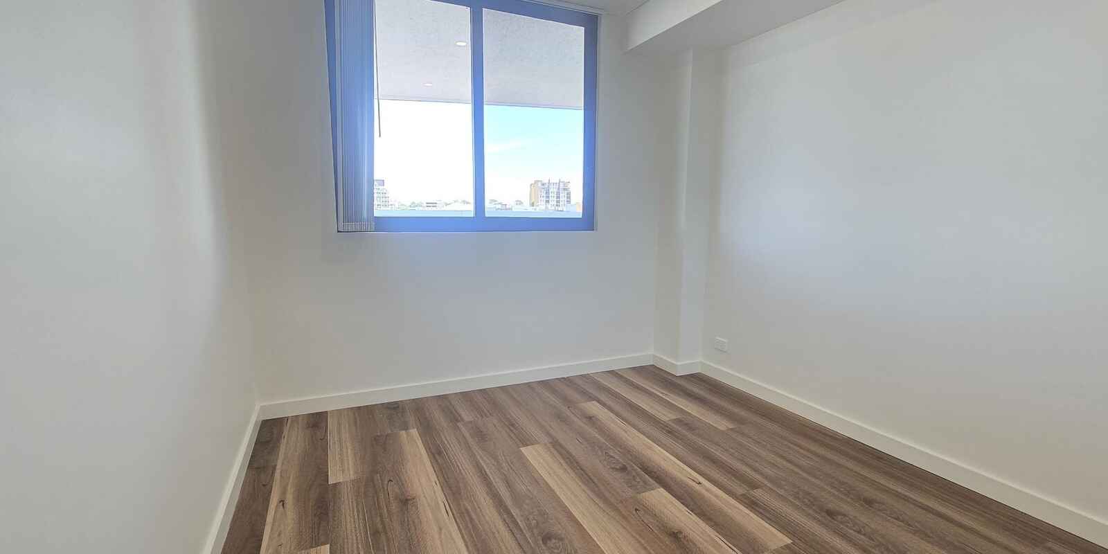 A1003/8 The Crescent Fairfield