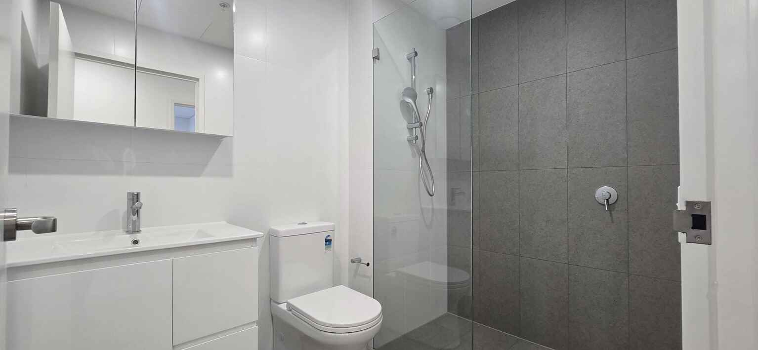 A1003/8 The Crescent Fairfield