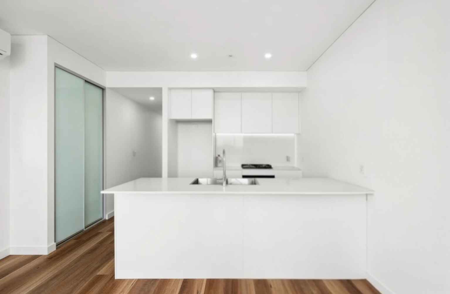 A705/8 The Crescent Fairfield