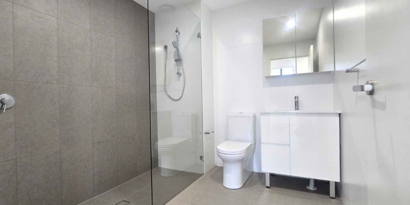 A705/8 The Crescent Fairfield