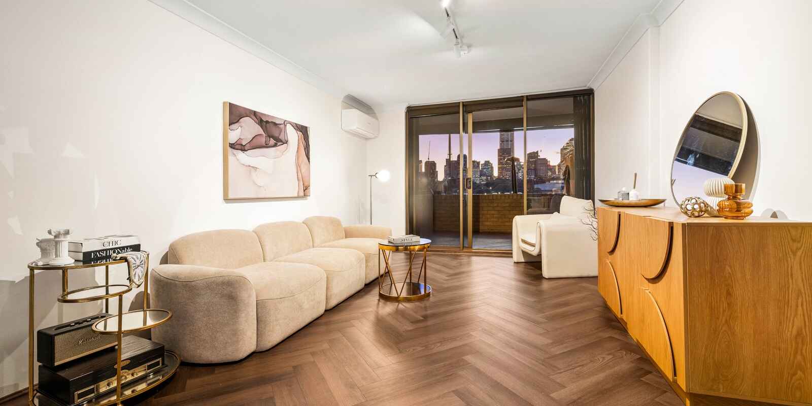 806/73 Victoria Street Potts Point 806/73 Victoria Street Potts Point