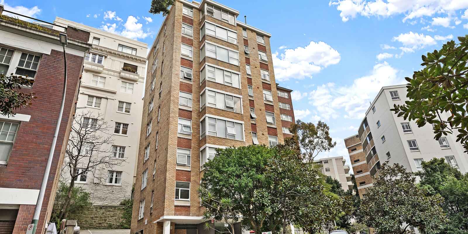 74/27 Ithaca Road Elizabeth Bay