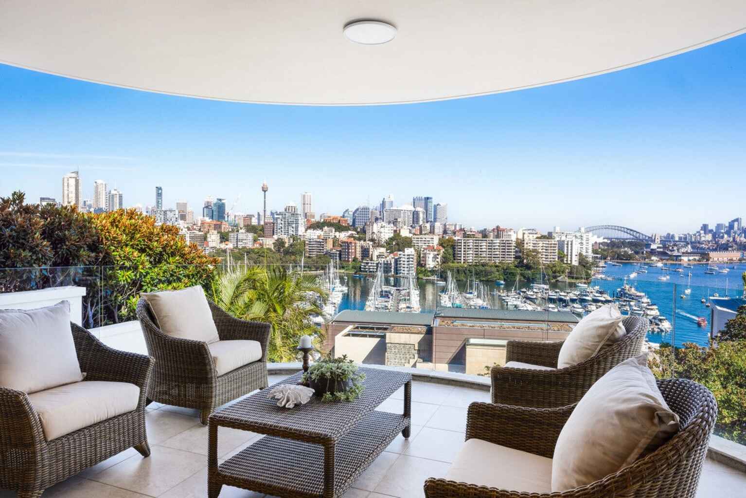 1/50 Mona Road Darling Point