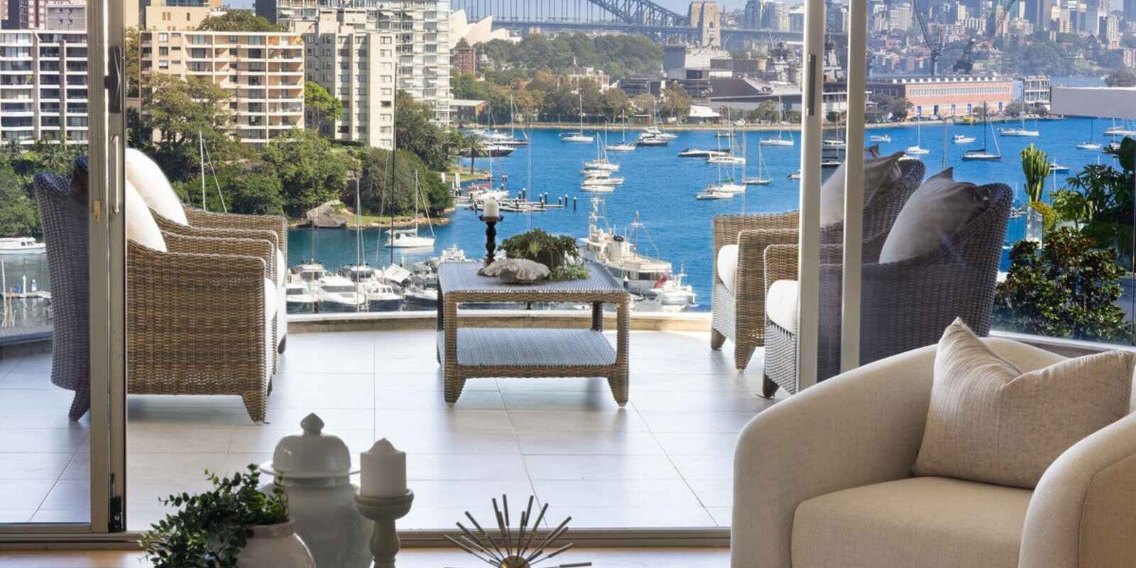 1/50 Mona Road Darling Point