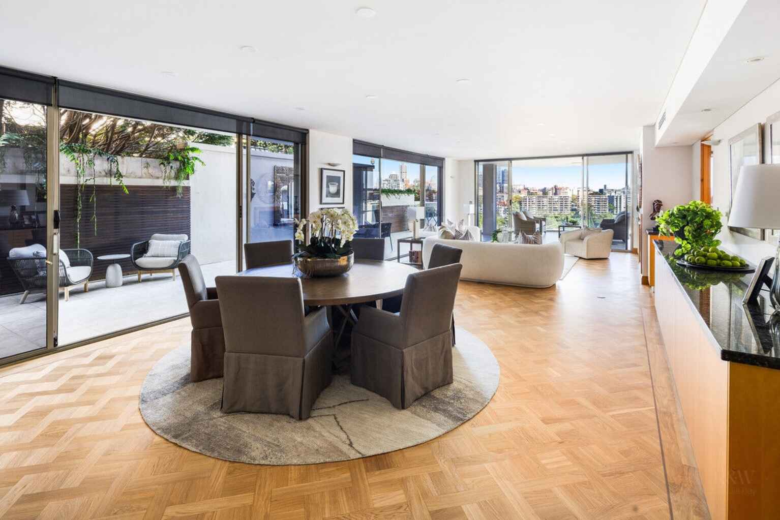 1/50 Mona Road Darling Point