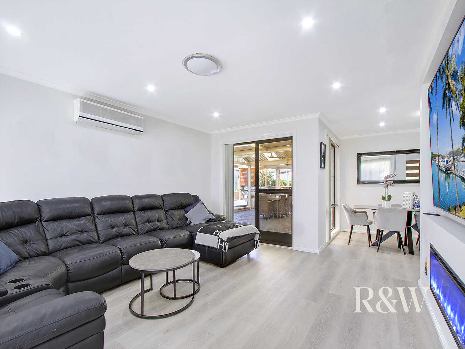 68 Windrush Circuit St Clair