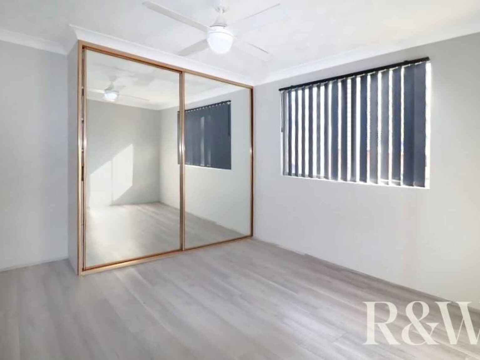 13/54 Park Avenue Kingswood