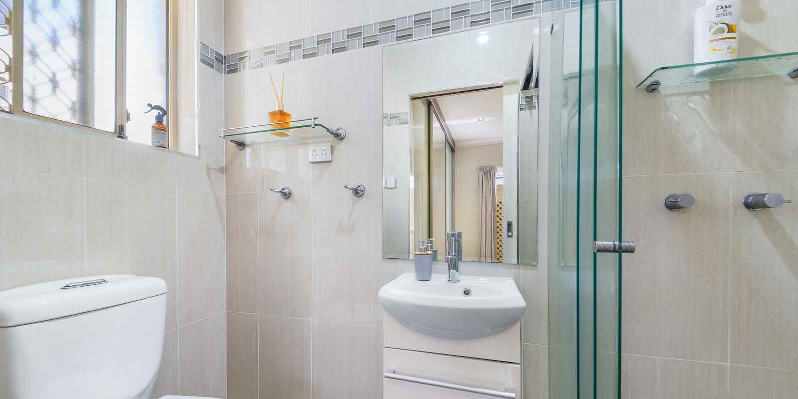 3/68 Greenacre Road Greenacre