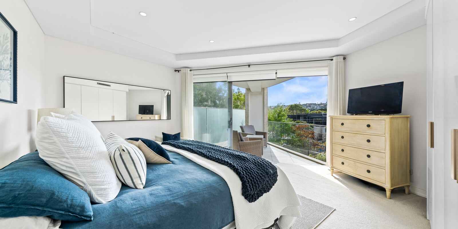 2/26 Carlisle Street Rose Bay