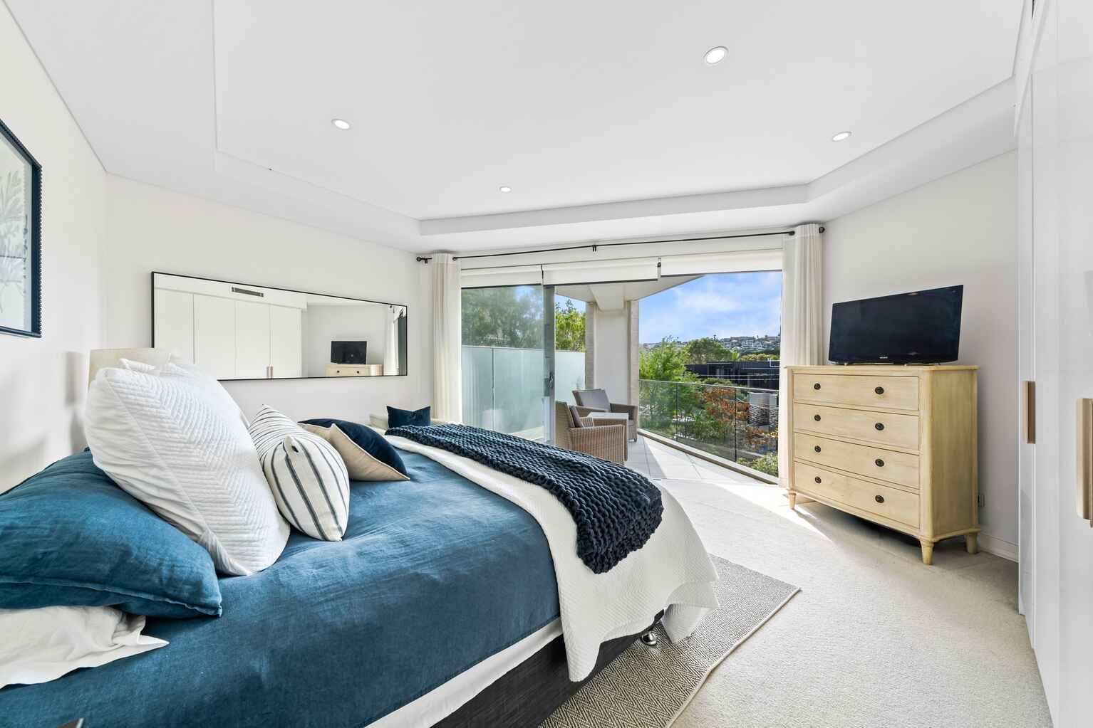 2/26 Carlisle Street Rose Bay