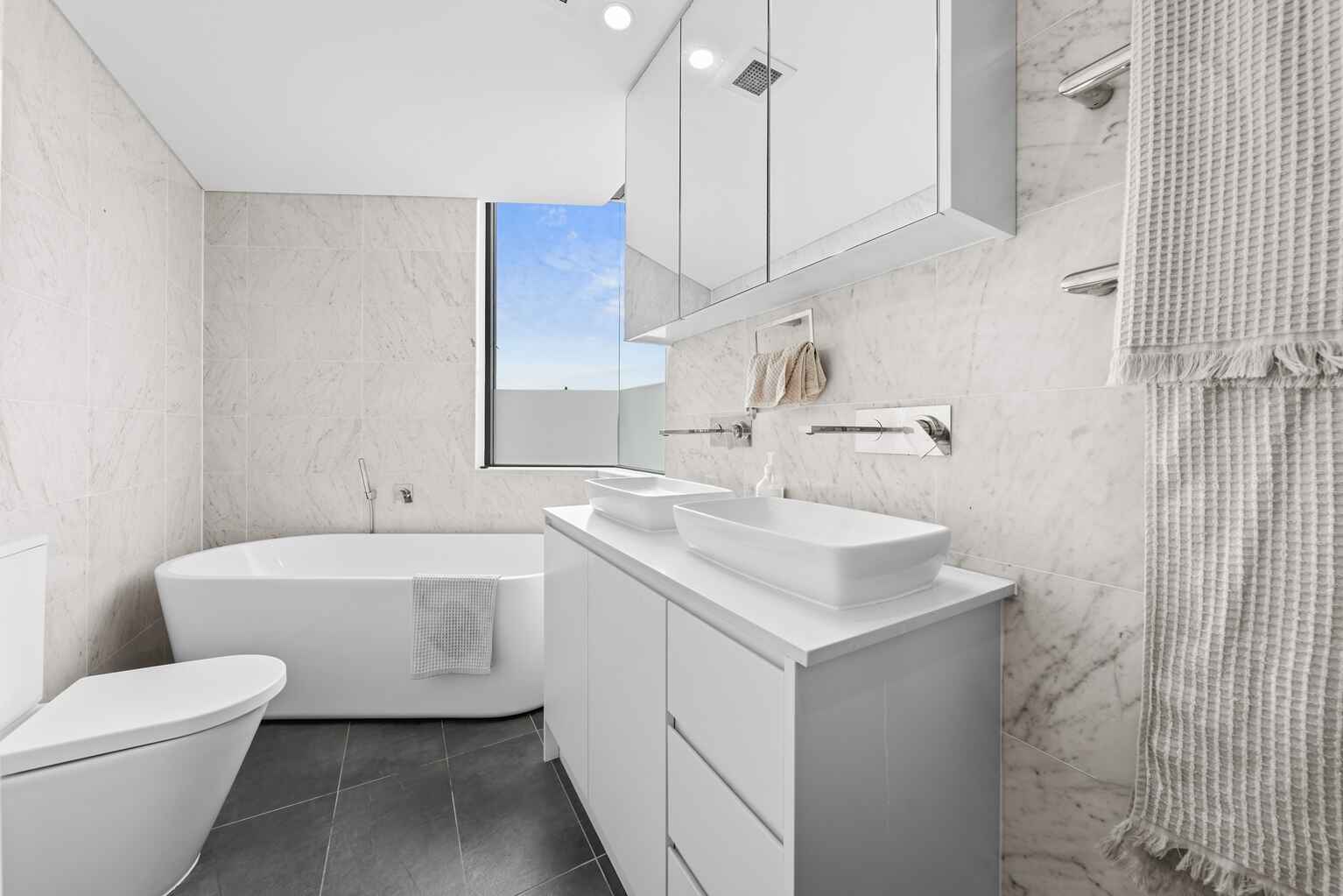 2/26 Carlisle Street Rose Bay