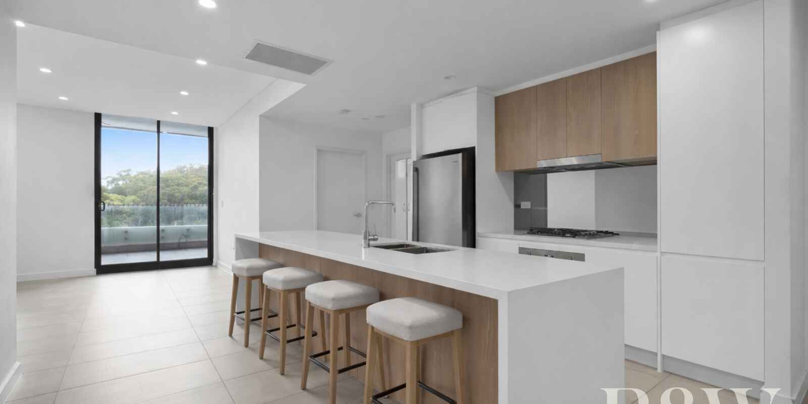 506/2A JAMES STREET Blakehurst