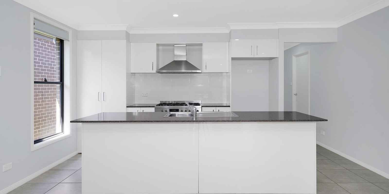 7 Holly Crescent Jordan Springs