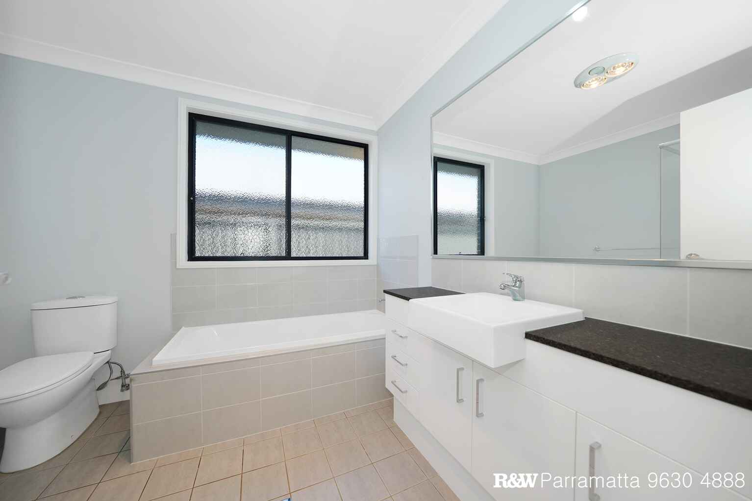 7 Holly Crescent Jordan Springs