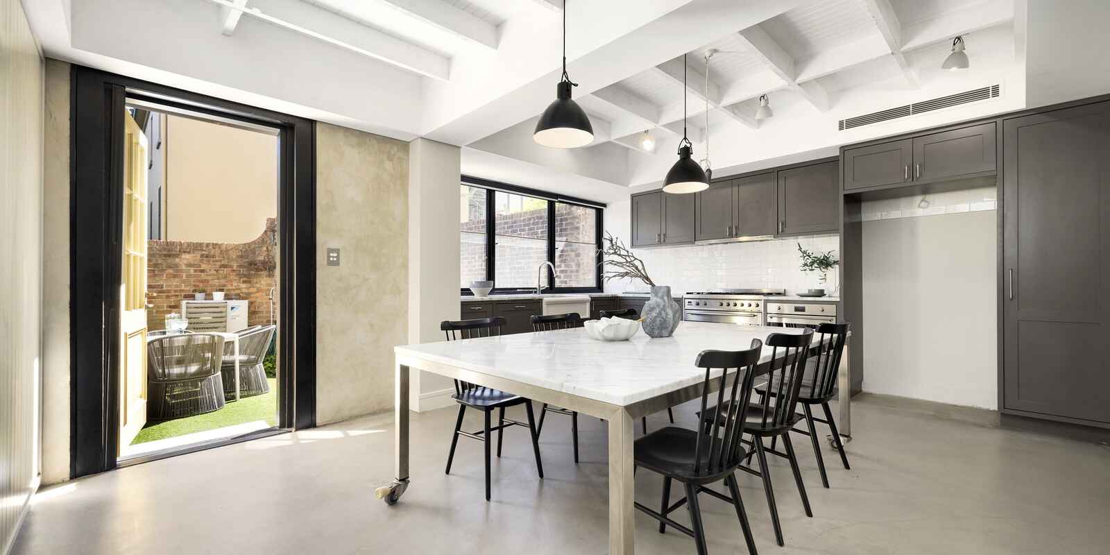 1/14 Rockwall Crescent Potts Point