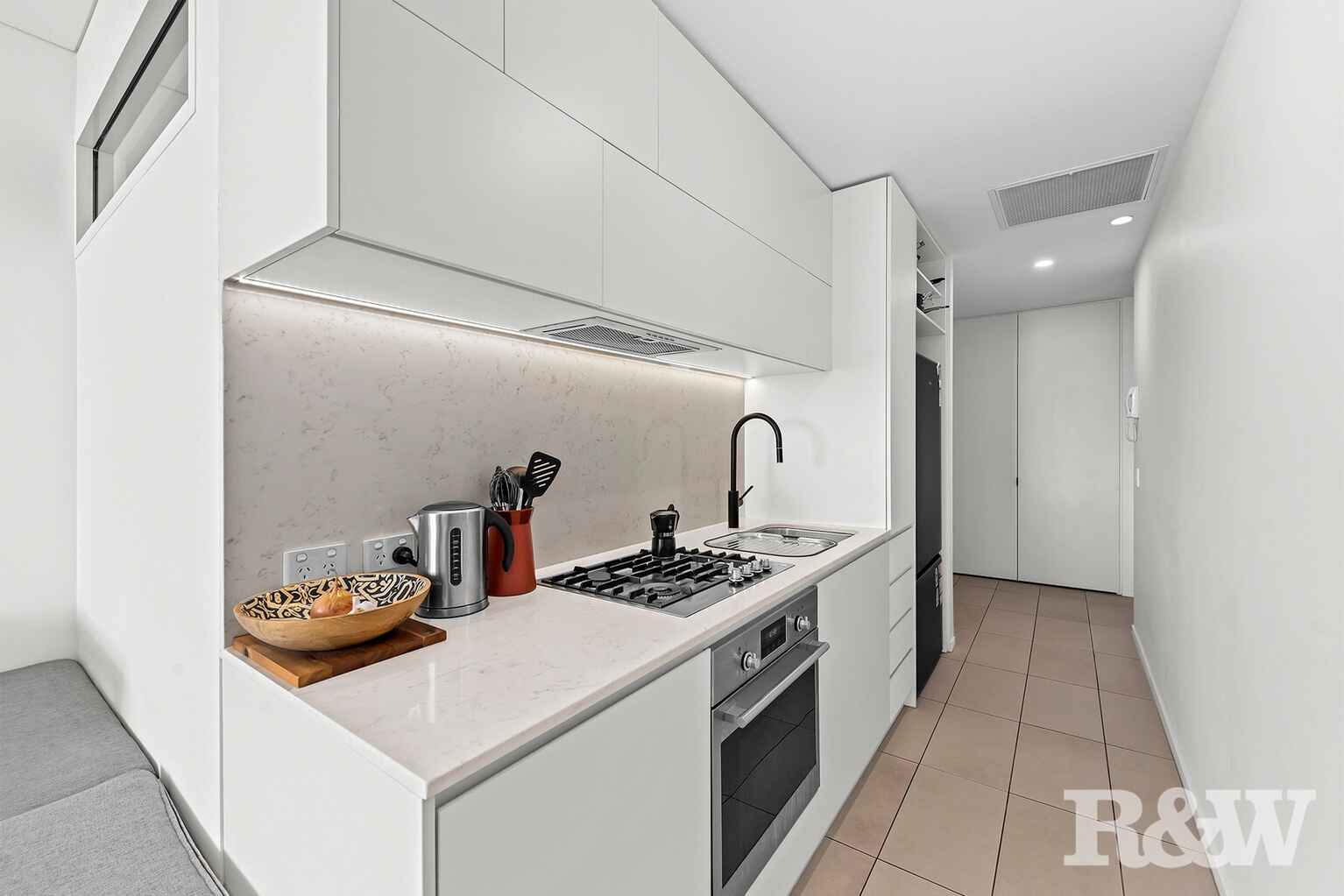 1705/62 Logan Road Woolloongabba 1705/62 Logan Road Woolloongabba