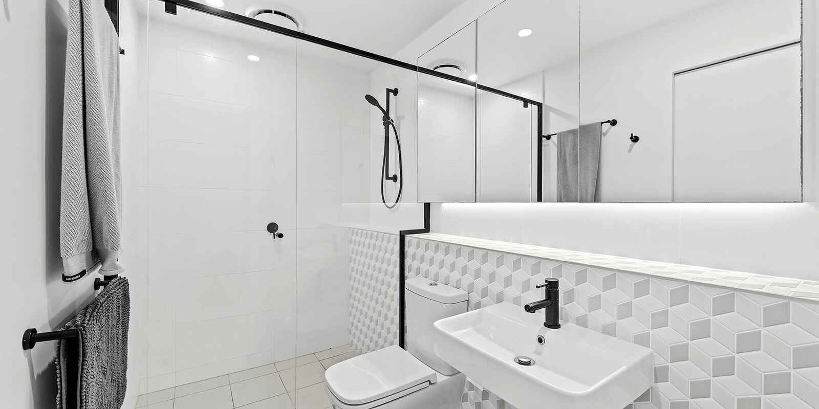 1705/62 Logan Road Woolloongabba 1705/62 Logan Road Woolloongabba