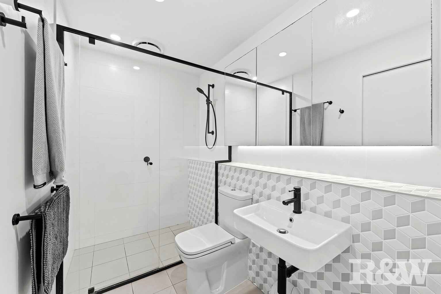 1705/62 Logan Road Woolloongabba 1705/62 Logan Road Woolloongabba