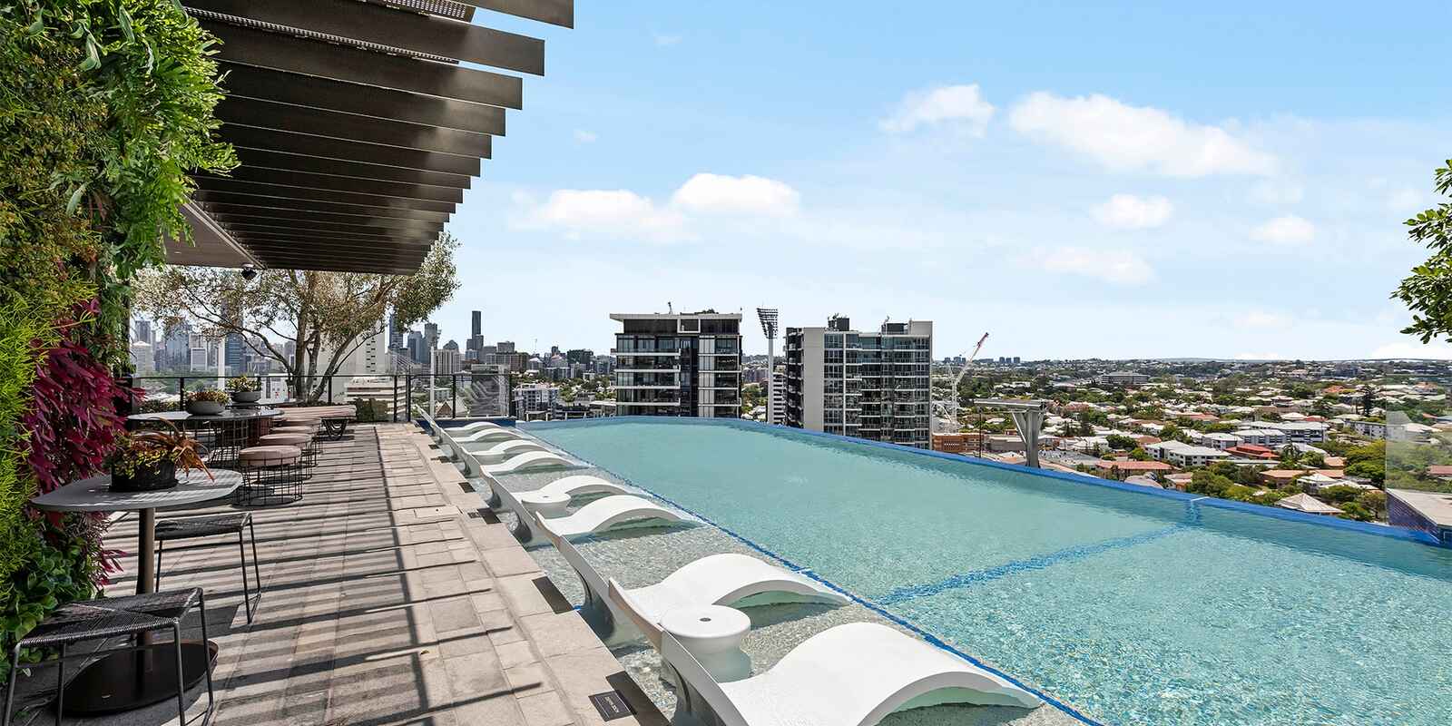1705/62 Logan Road Woolloongabba 1705/62 Logan Road Woolloongabba