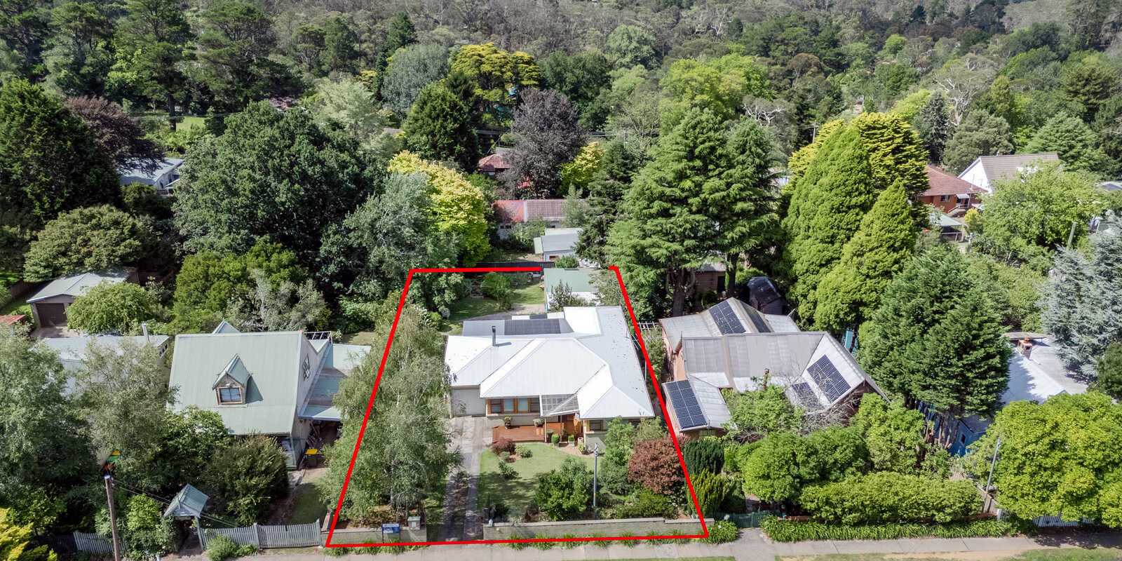 72-74 Govetts Leap Road Blackheath