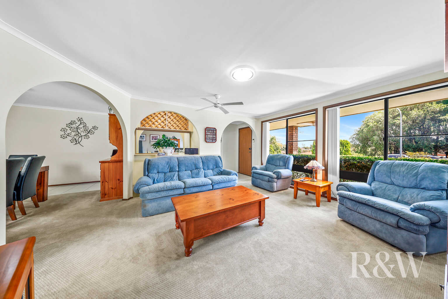 6 MONGON PLACE St Helens Park 6 MONGON PLACE St Helens Park