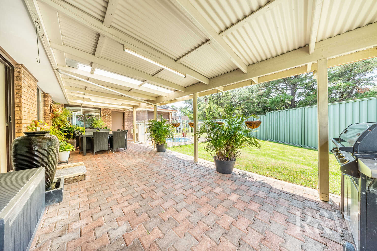 6 MONGON PLACE St Helens Park 6 MONGON PLACE St Helens Park